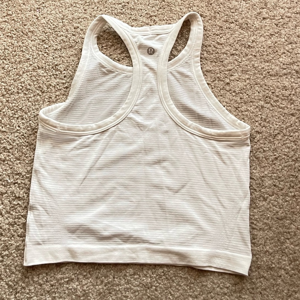 lululemon swiftly tech cropped racerback tank top 2.0 - Picture 3 of 11